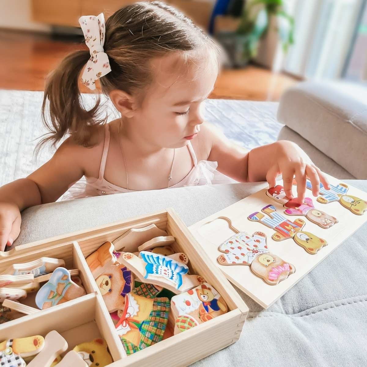Bigjigs Toys Wooden Mix and Match Bear Family Dress Up Puzzle for Kids