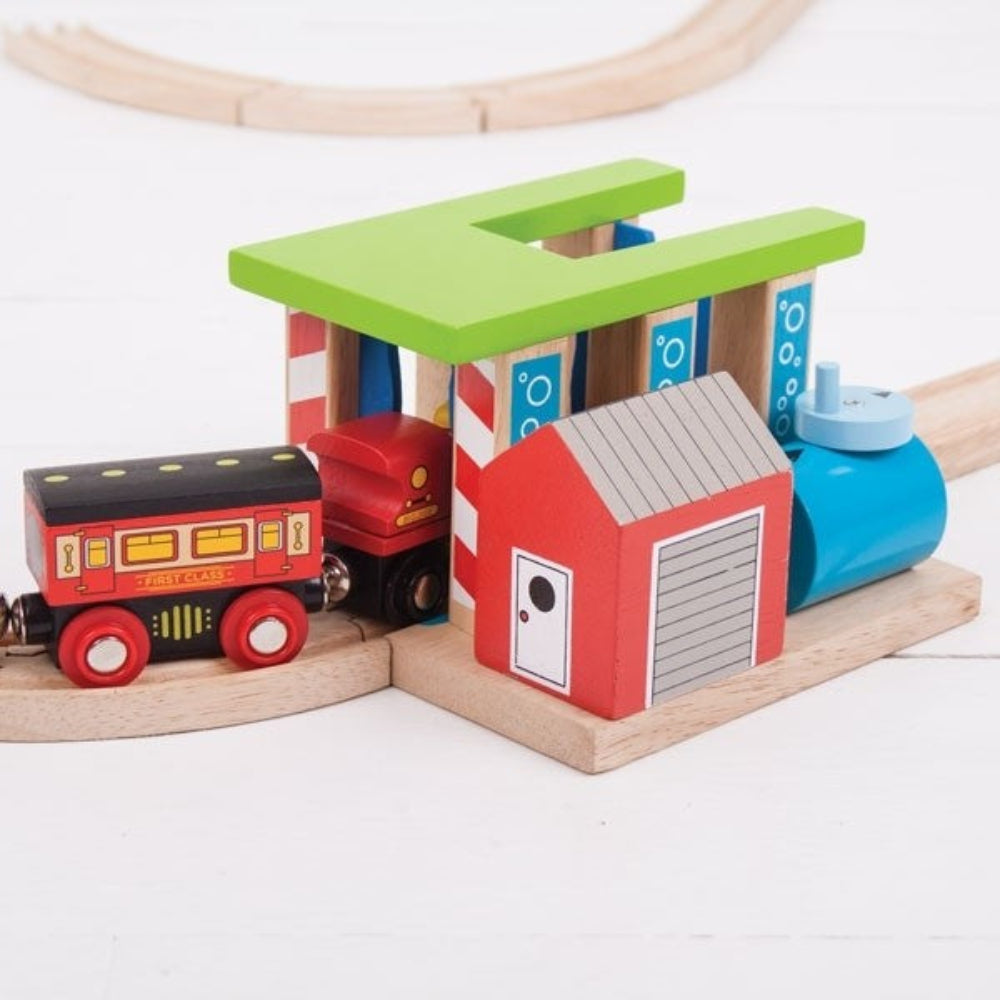 Bigjigs Rail Wooden Train Washer Railway Accessory for Wooden Train Sets