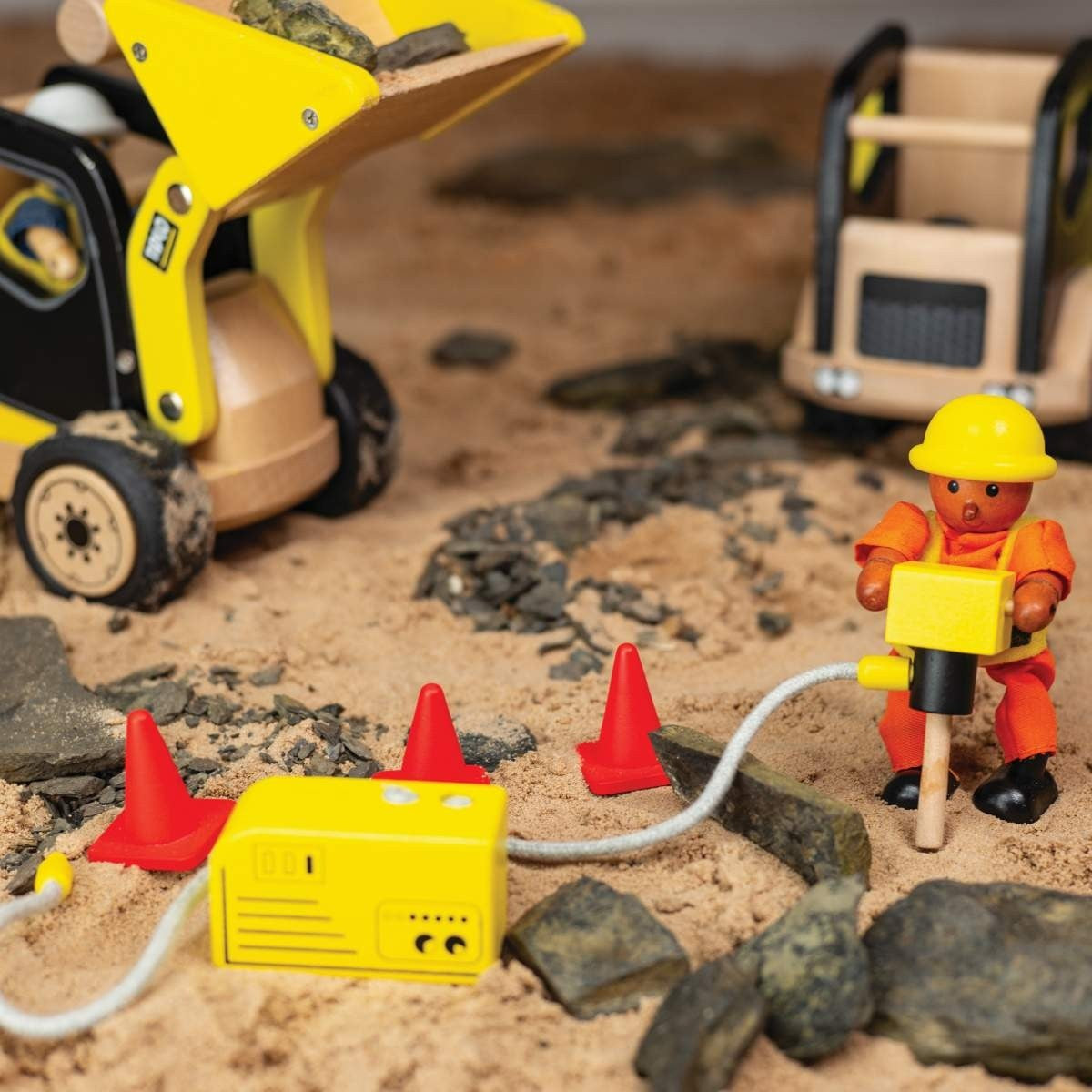 Tidlo Wooden Construction Equipment Set Toy Diggers Cranes & Trucks for Kids