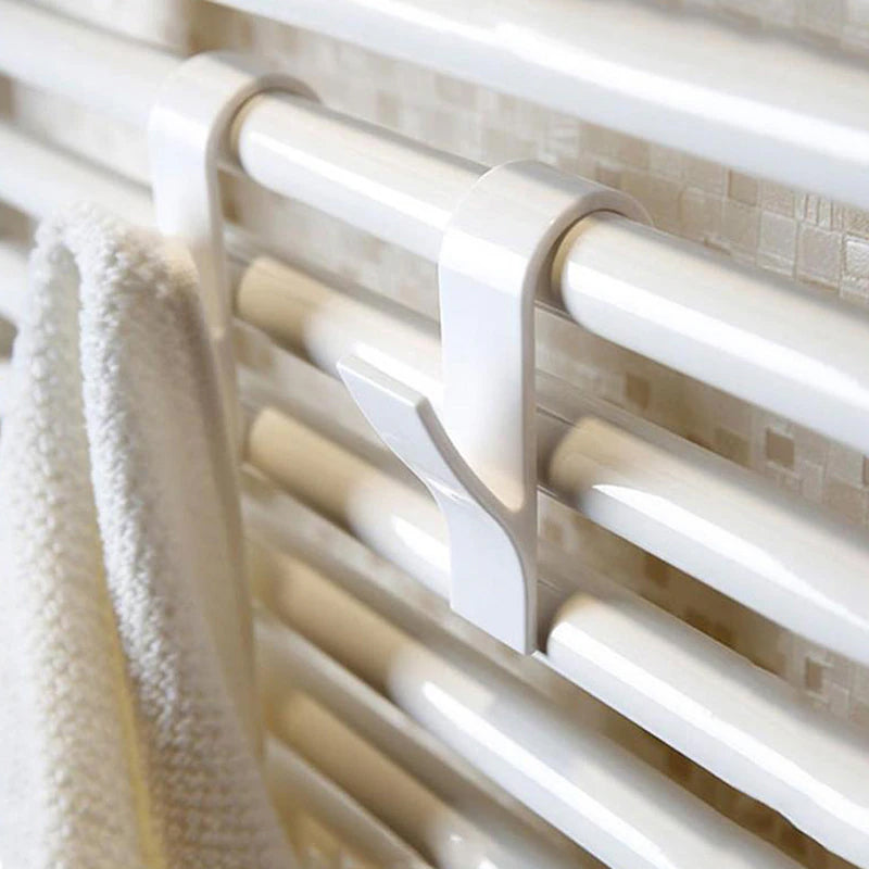 Pack of 10 Kitchen and Bathroom Hanging Clips Movable Hanging Storage