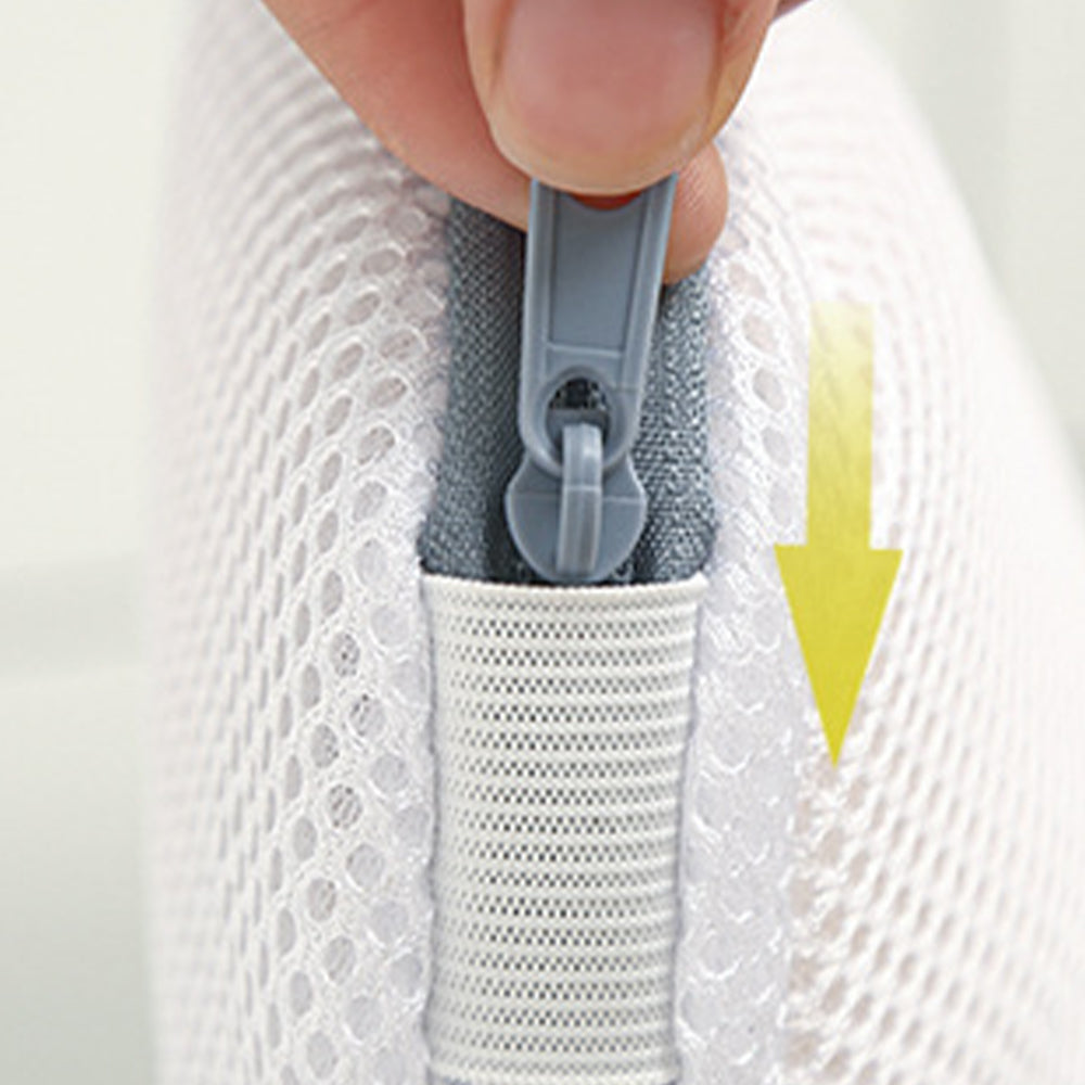 High Permeability Mesh Bra-shaped Lingerie Laundry Bags With Handle And Zipper
