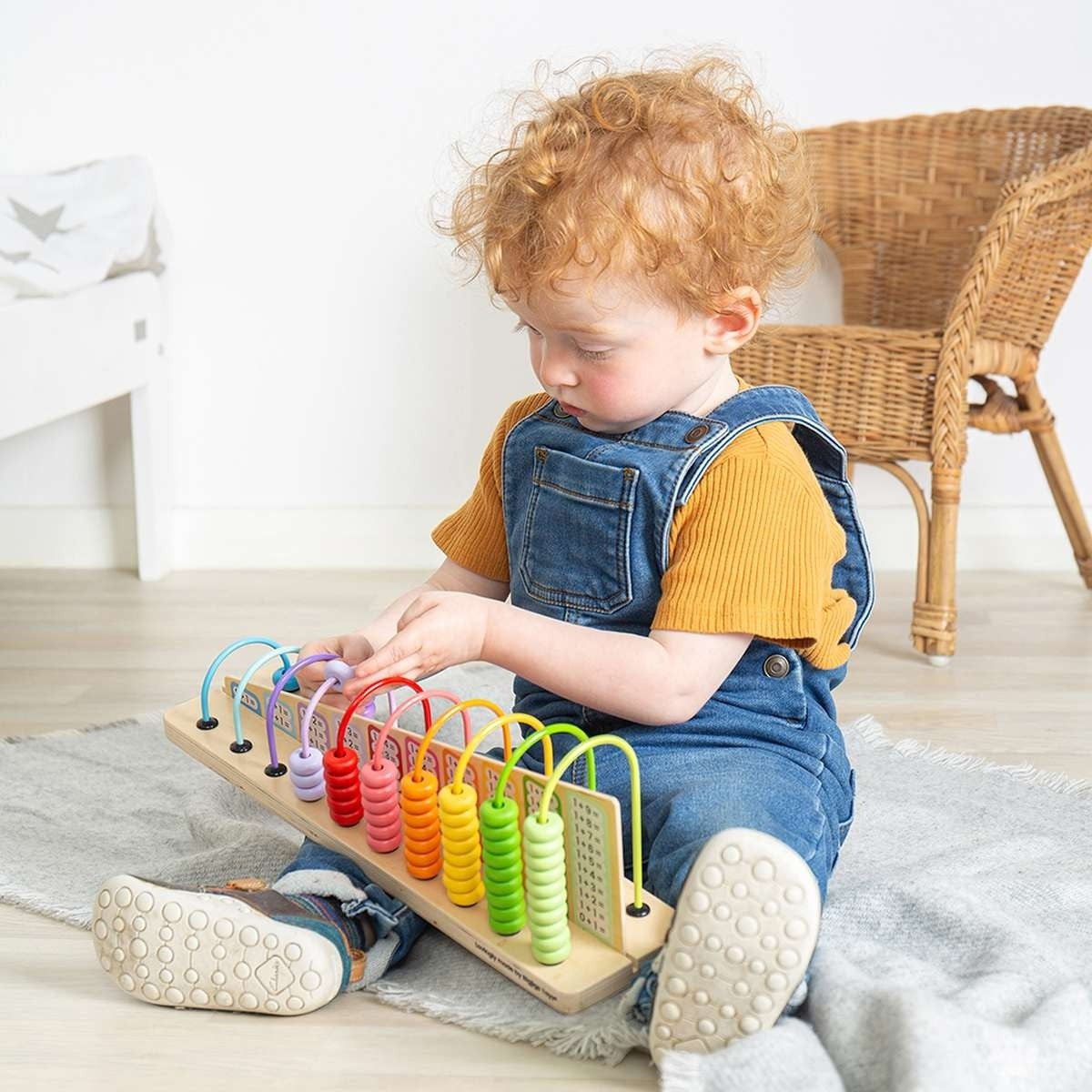 Bigjigs Toys Rainbow Counting Abacus Wooden Educational Counting Frame for Kids