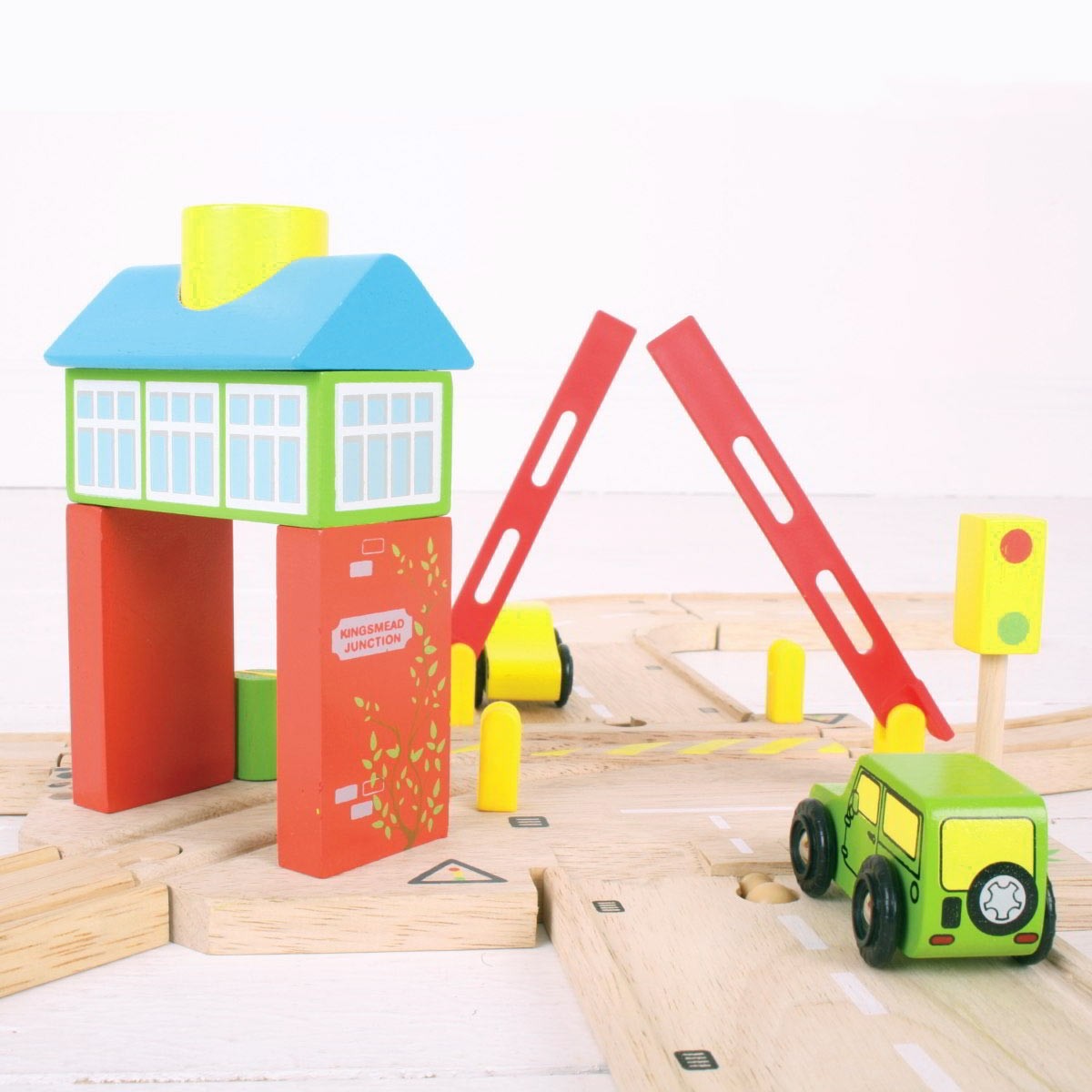 Bigjigs Rail Signal Box Wooden Train Track Accessory for Railway Layouts