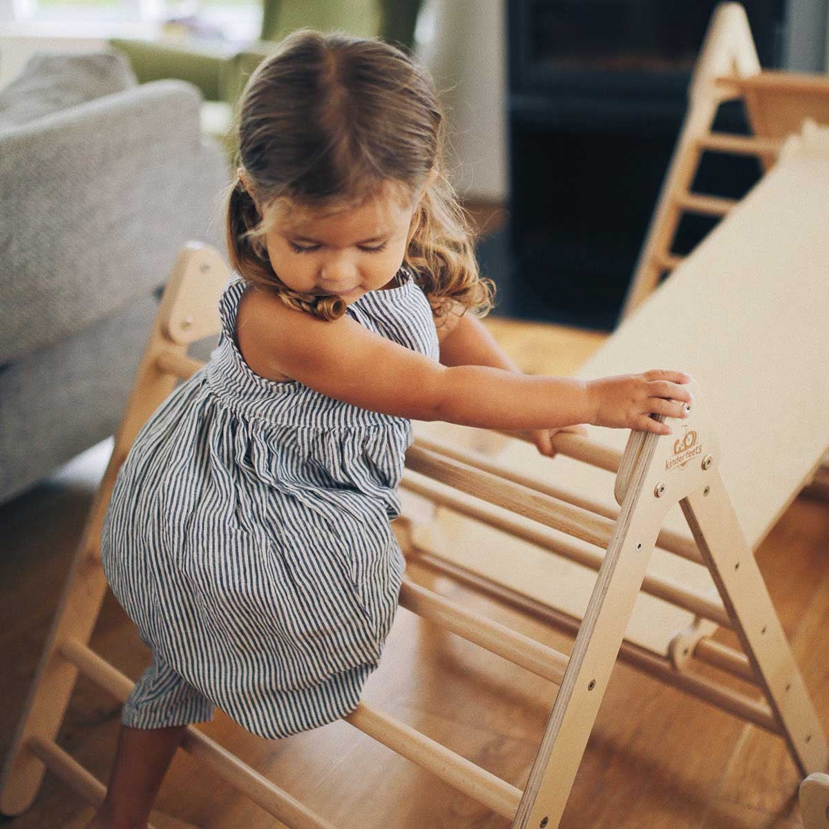 Kinderfeets Pikler Medium Triangle Foldable Wooden Frame for Climbing and Coordination